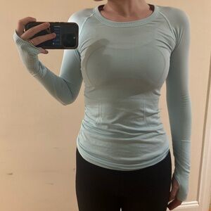 lululemon Swifty Tech Light Blue Longsleeve shirt